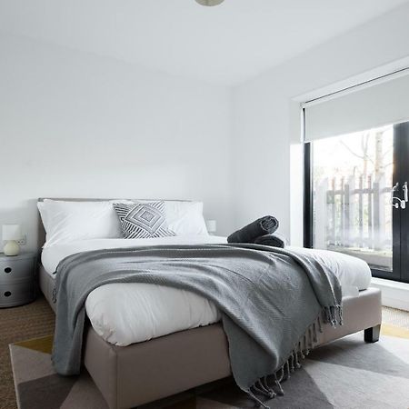 The Cliffside Loft - Distinctly Modern 3 Bdr Riverside Home Bath Exteriér fotografie