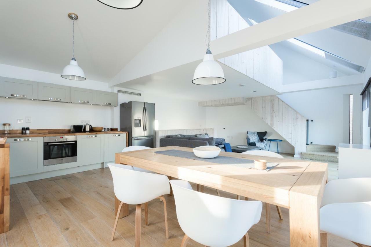 The Cliffside Loft - Distinctly Modern 3 Bdr Riverside Home Bath Exteriér fotografie